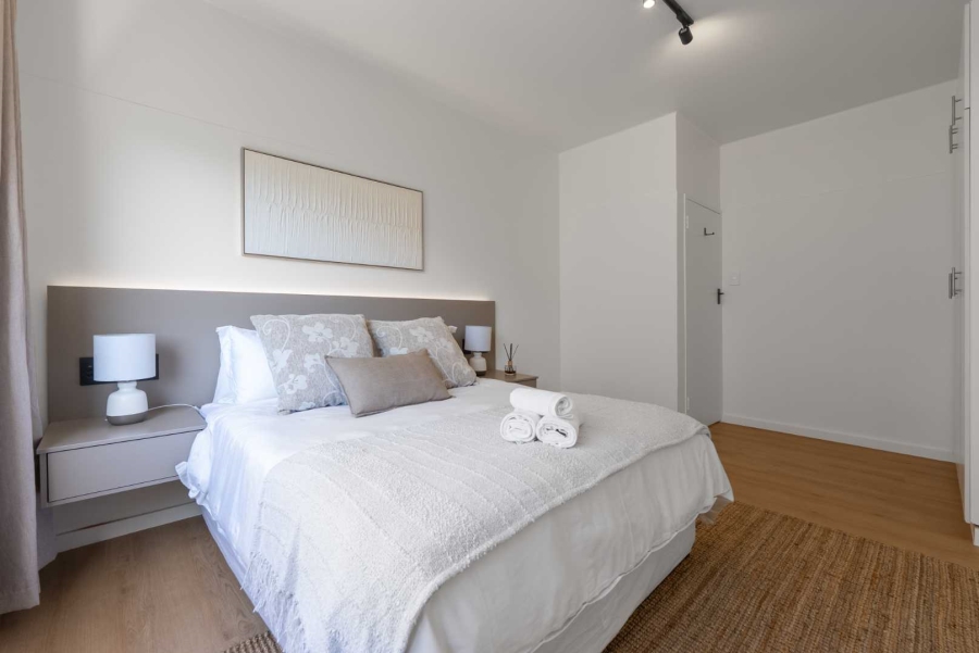 2 Bedroom Property for Sale in Sea Point Western Cape